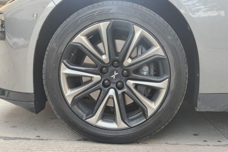 Used XPeng P7 2020 670E Exterior 4