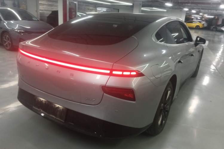Used XPeng P7 2020 586E Exterior 5