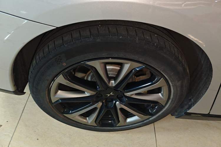 Used XPeng P7 2020 670N Exterior 5