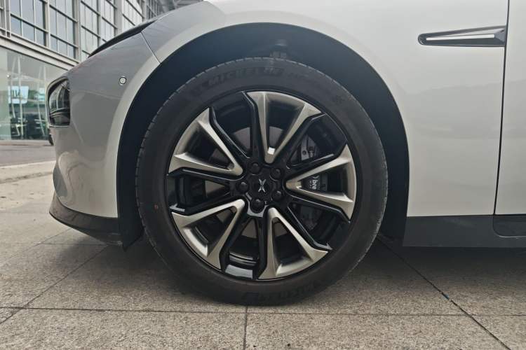 Used XPeng P7 2020 670N Exterior 5