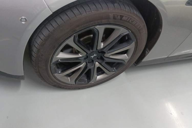 Used XPeng P7 2020 670E Exterior 7