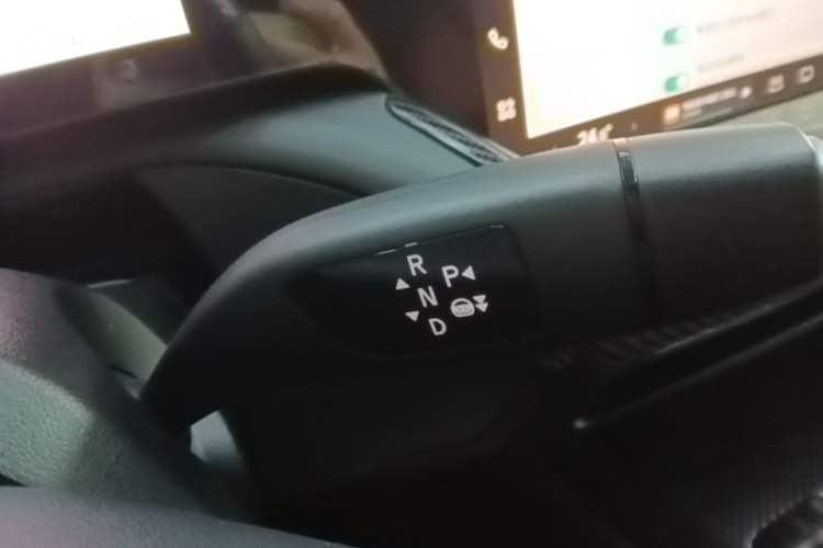 Used XPeng P7 2020 562N Performance Edition Gear Lever