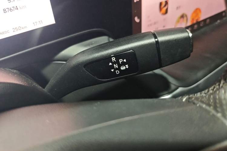 Used XPeng P7 2020 586N Gear Lever
