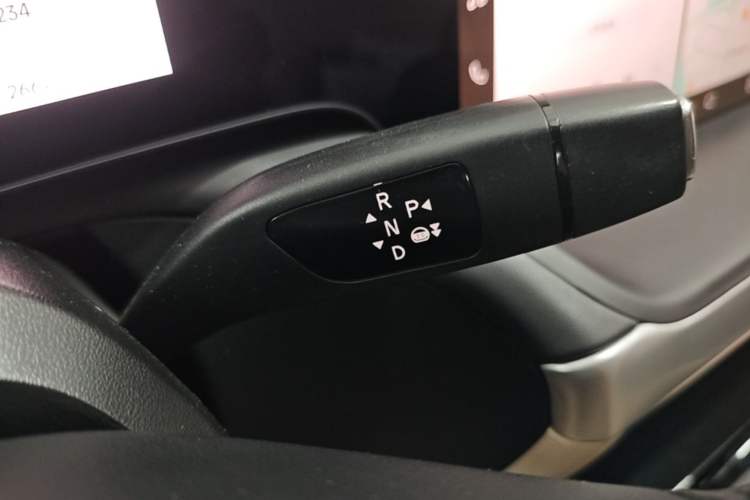 Used XPeng P7 2020 670N Gear Lever