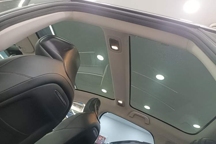 Used XPeng P7 2020 586N Headliner