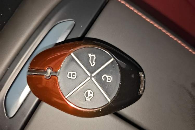 Used XPeng P7 2020 670E Interior 1