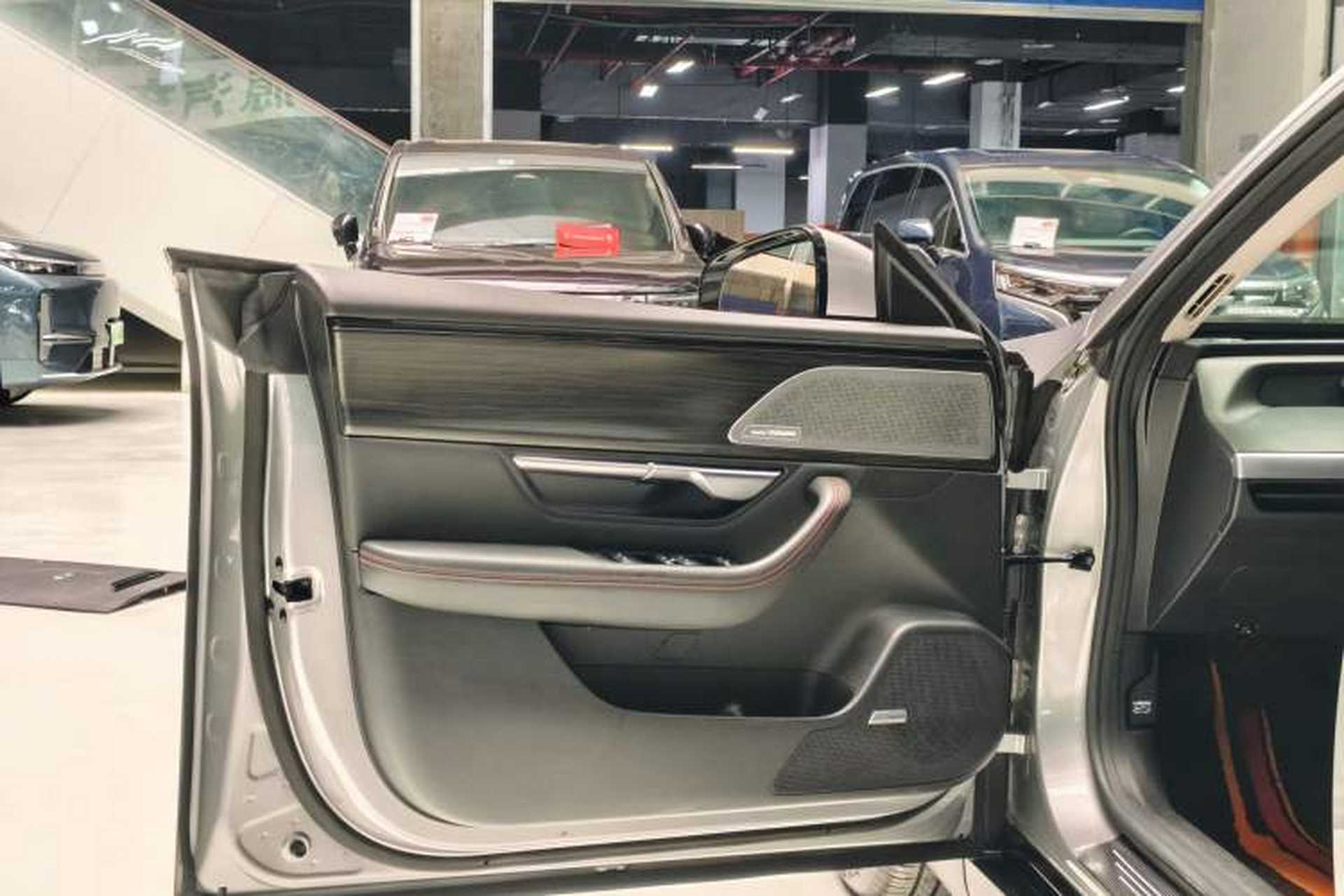 Used XPeng P7 2020 586N Interior 1
