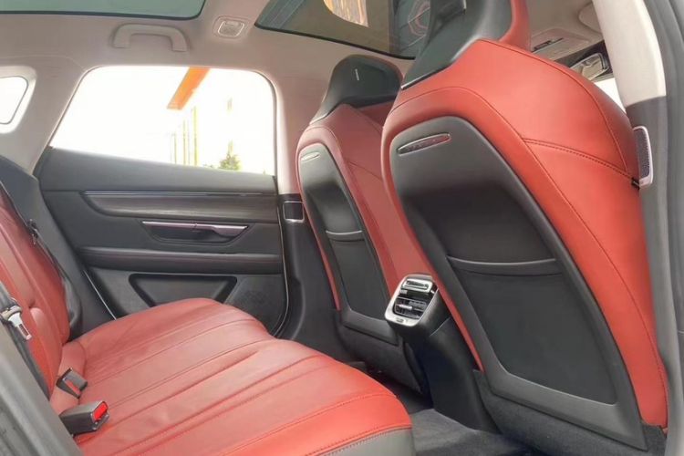 Used XPeng P7 2020 670E Interior 1