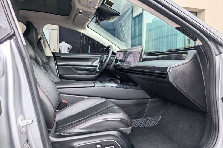 Used XPeng P7 2020 670N Interior 12
