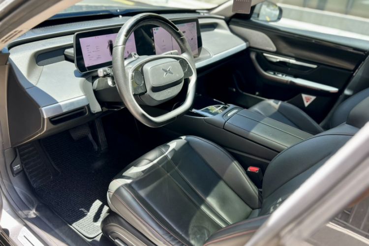 Used XPeng P7 2020 670E Interior 2