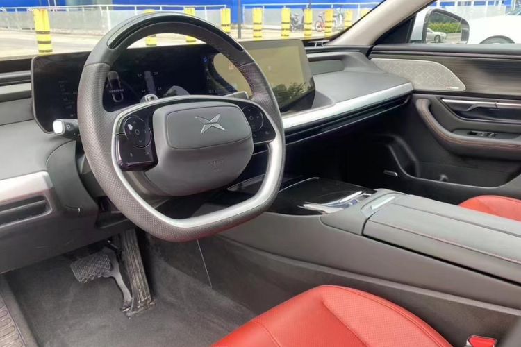 Used XPeng P7 2020 670E Interior 2