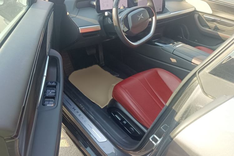 Used XPeng P7 2020 670E Interior 3