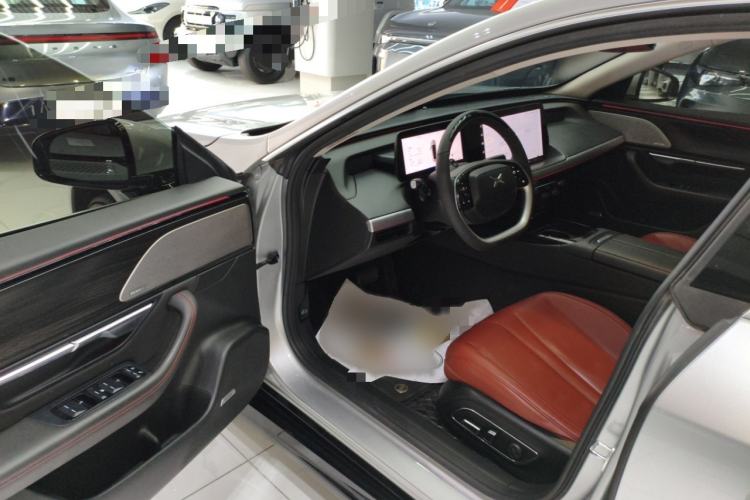 Used XPeng P7 2020 670N Interior 3