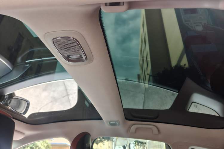 Used XPeng P7 2020 670E Interior 4