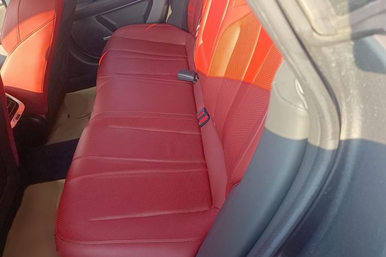 Used XPeng P7 2020 670E Interior 4
