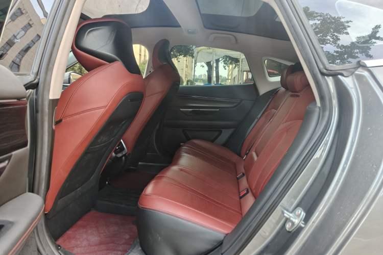 Used XPeng P7 2020 670E Interior 5