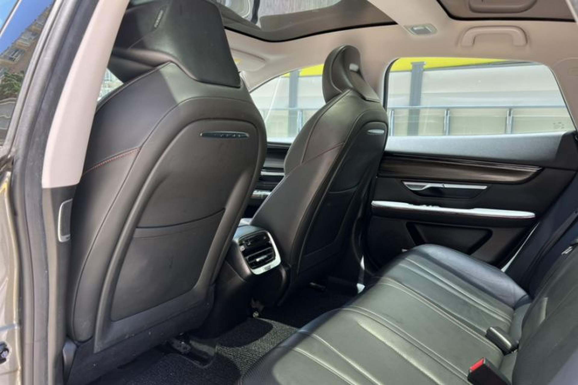 Used XPeng P7 2020 670E Interior 6