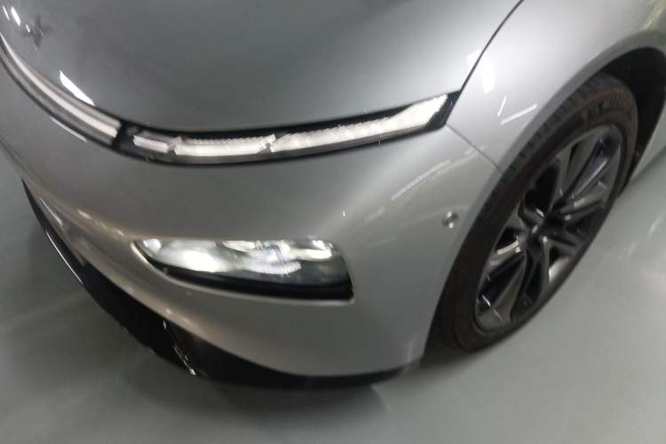 Used XPeng P7 2020 670E Left Front Headlight
