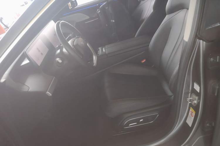 Used XPeng P7 2020 Rear-Drive Long-Range Smart Drive Version Left Front Seat