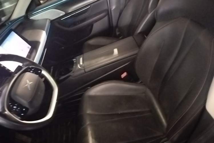 Used XPeng P7 2020 586E Left Front Seat