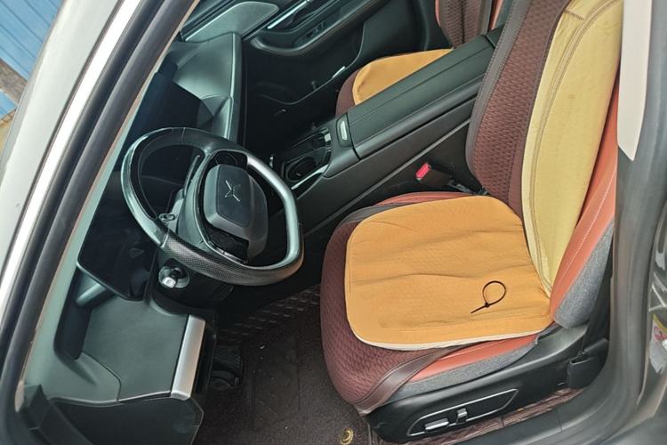 Used XPeng P7 2020 Rear-Drive Long-Range Smart Drive Version Left Front Seat