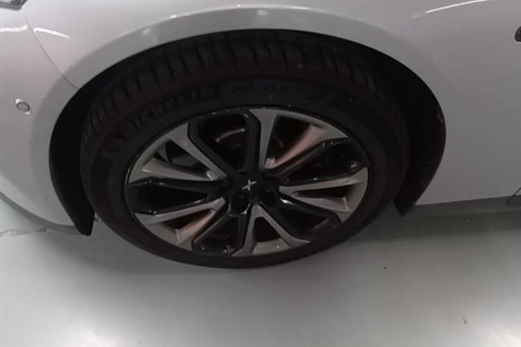 Used XPeng P7 2020 670N Left Front Wheel Hub