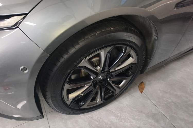 Used XPeng P7 2020 670E Left Front Wheel Hub