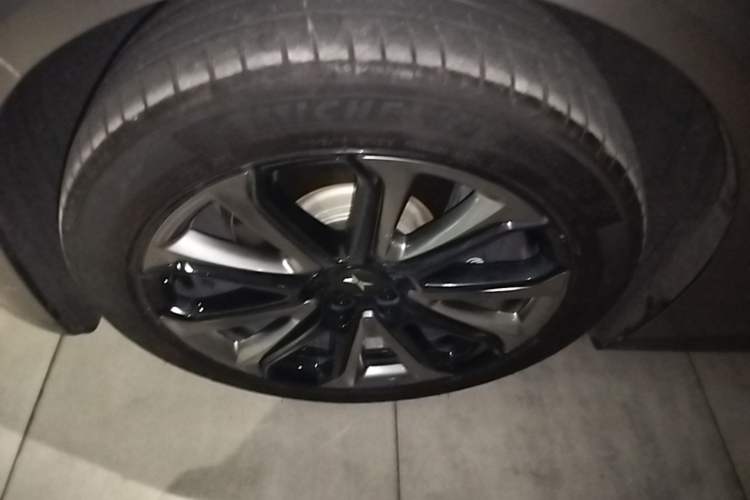Used XPeng P7 2020 586N Left Front Wheel Hub