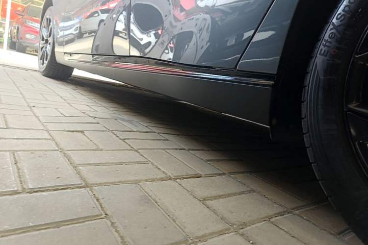Used XPeng P7 2020 670N Left Side Sill