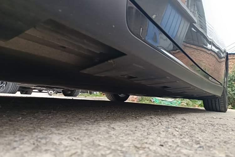 Used XPeng P7 2020 670N Left Side Sill