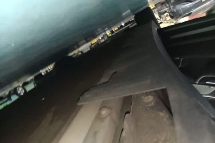 Used XPeng P7 2020 670N Left Side Sill
