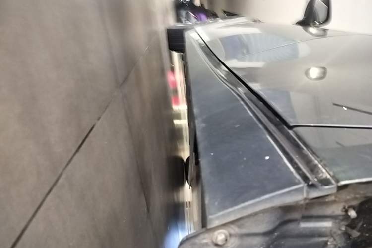 Used XPeng P7 2020 586E Left Side Sill