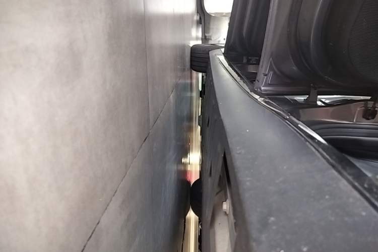 Used XPeng P7 2020 670E Left Side Sill