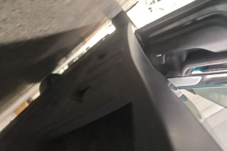 Used XPeng P7 2020 670N Left Side Sill