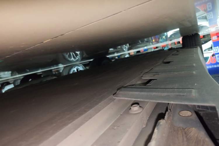 Used XPeng P7 2020 670N Left Side Sill
