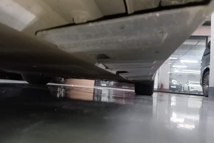 Used XPeng P7 2020 706G Left Side Sill