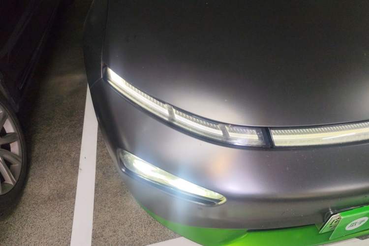 Used XPeng P7 2020 670N Right Front Headlight