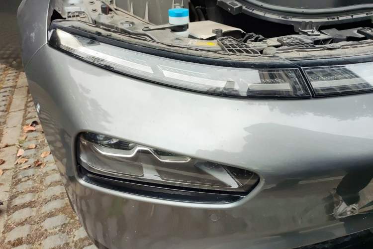 Used XPeng P7 2020 670N Right Front Headlight