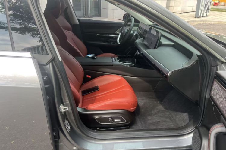 Used XPeng P7 2020 670N Right Front Seat