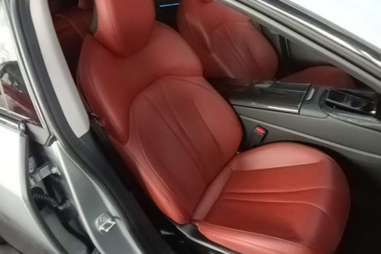 Used XPeng P7 2020 562N Performance Edition Right Front Seat