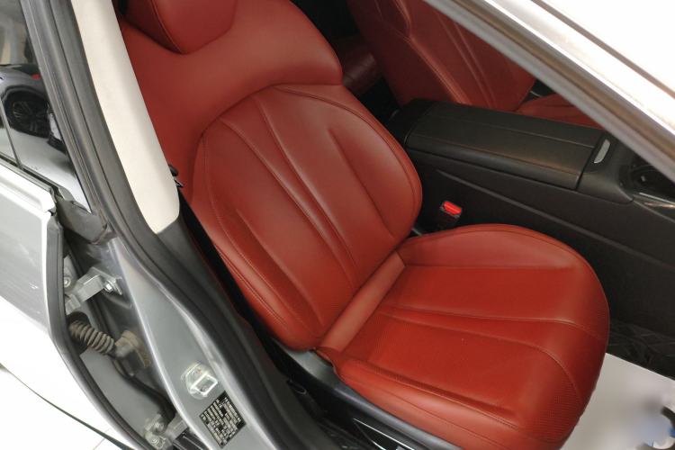 Used XPeng P7 2020 670N Right Front Seat