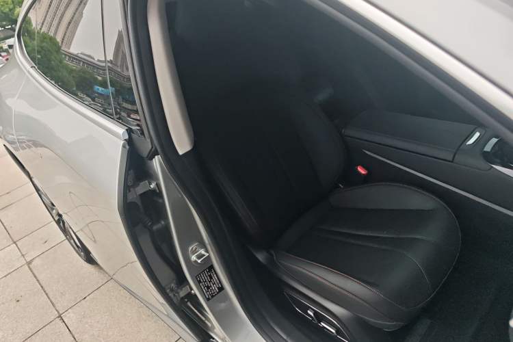Used XPeng P7 2020 670N Right Front Seat