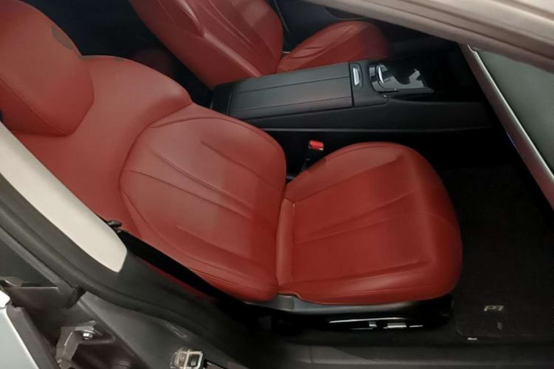Used XPeng P7 2020 670N Right Front Seat