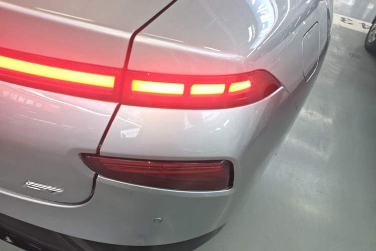 Used XPeng P7 2020 670E Right Rear Taillight