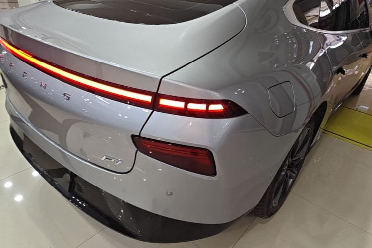 Used XPeng P7 2020 670E Right Rear Taillight