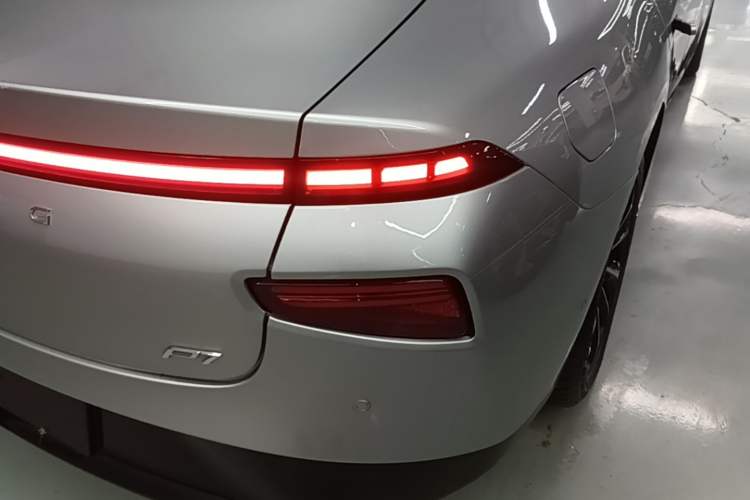 Used XPeng P7 2020 586N Right Rear Taillight
