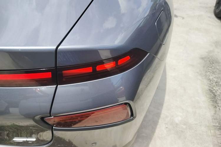 Used XPeng P7 2020 706G Right Rear Taillight