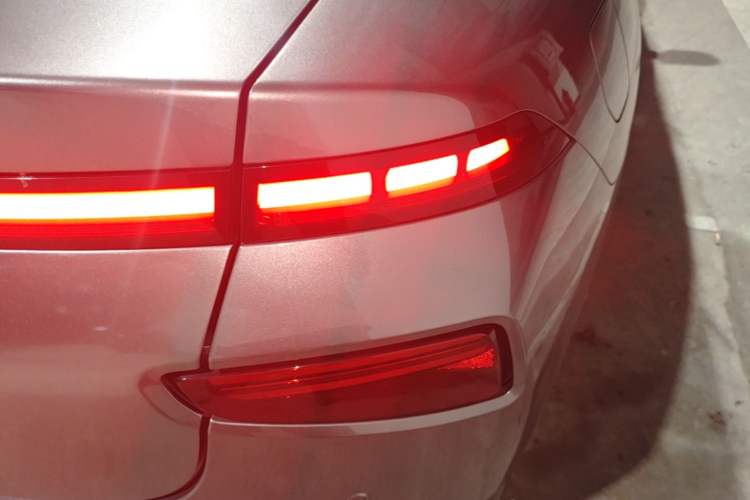 Used XPeng P7 2020 586N Right Rear Taillight