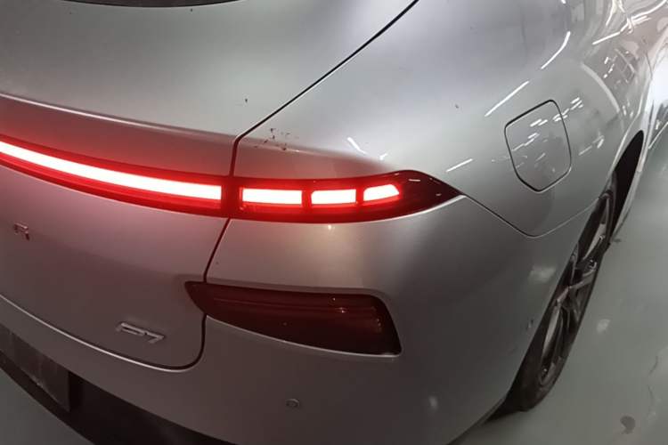 Used XPeng P7 2020 670N Right Rear Taillight