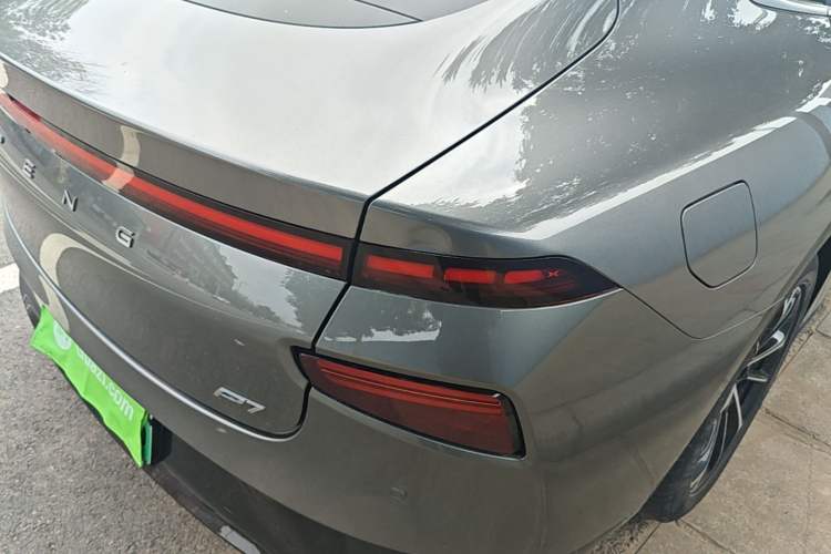 Used XPeng P7 2020 Rear-Drive Long-Range Smart Drive Version Right Rear Taillight